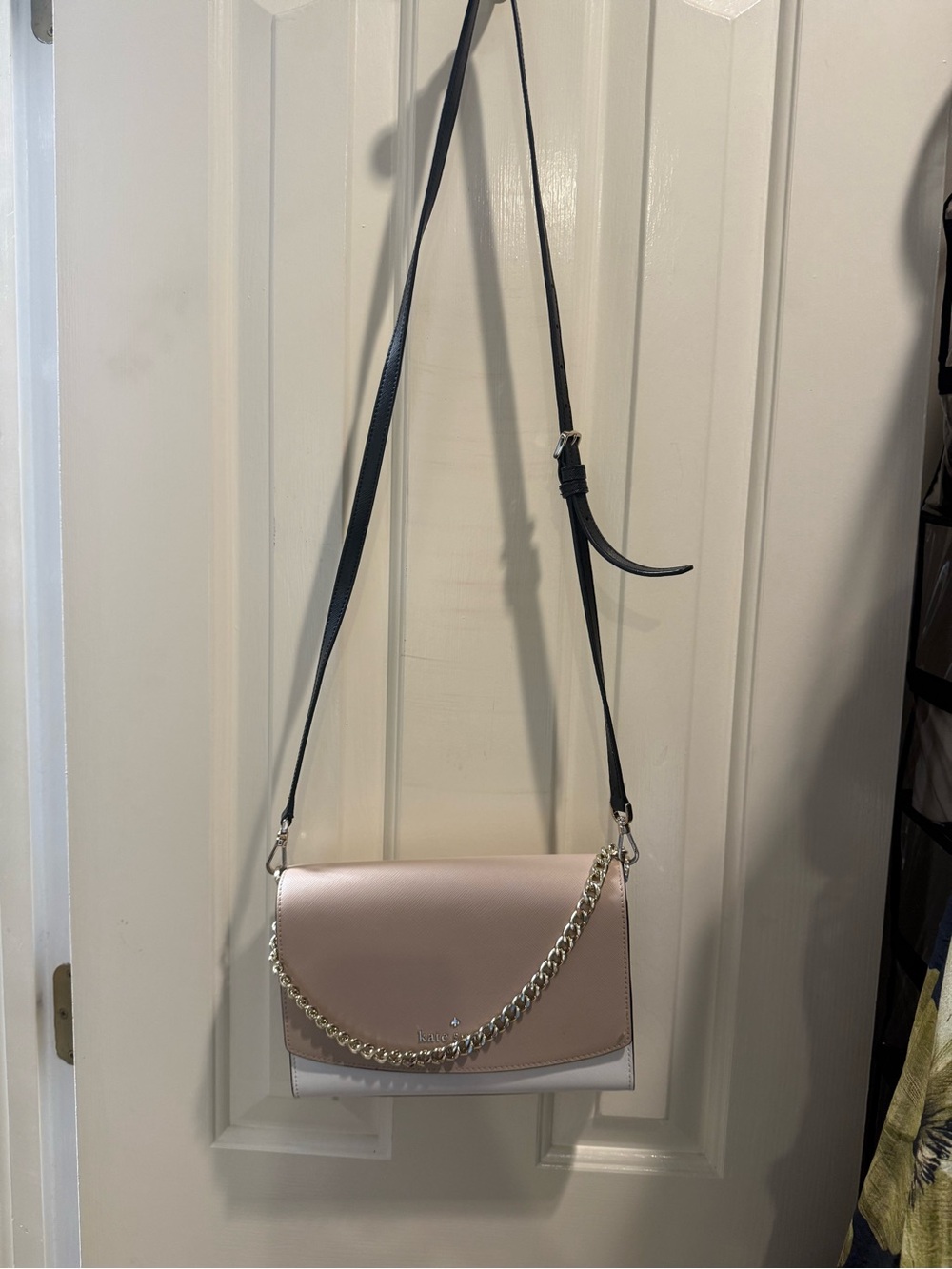 Kate Spade Tan/Black/White Crossbody Bag with Chain Accent